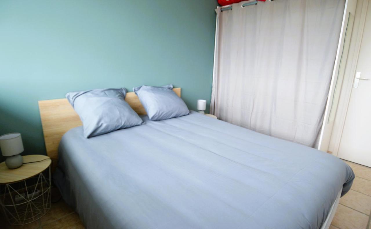 Appartement Au Pied De La Plage - Balcon - Parking Courseulles-sur-Mer Kültér fotó