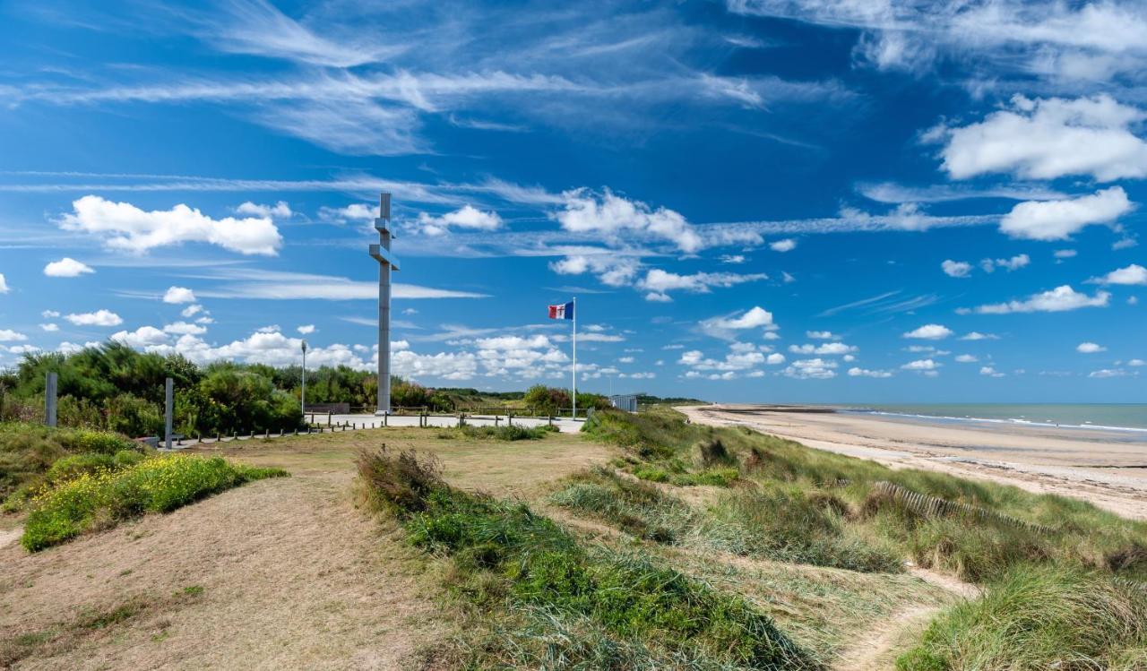 Appartement Au Pied De La Plage - Balcon - Parking Courseulles-sur-Mer Kültér fotó