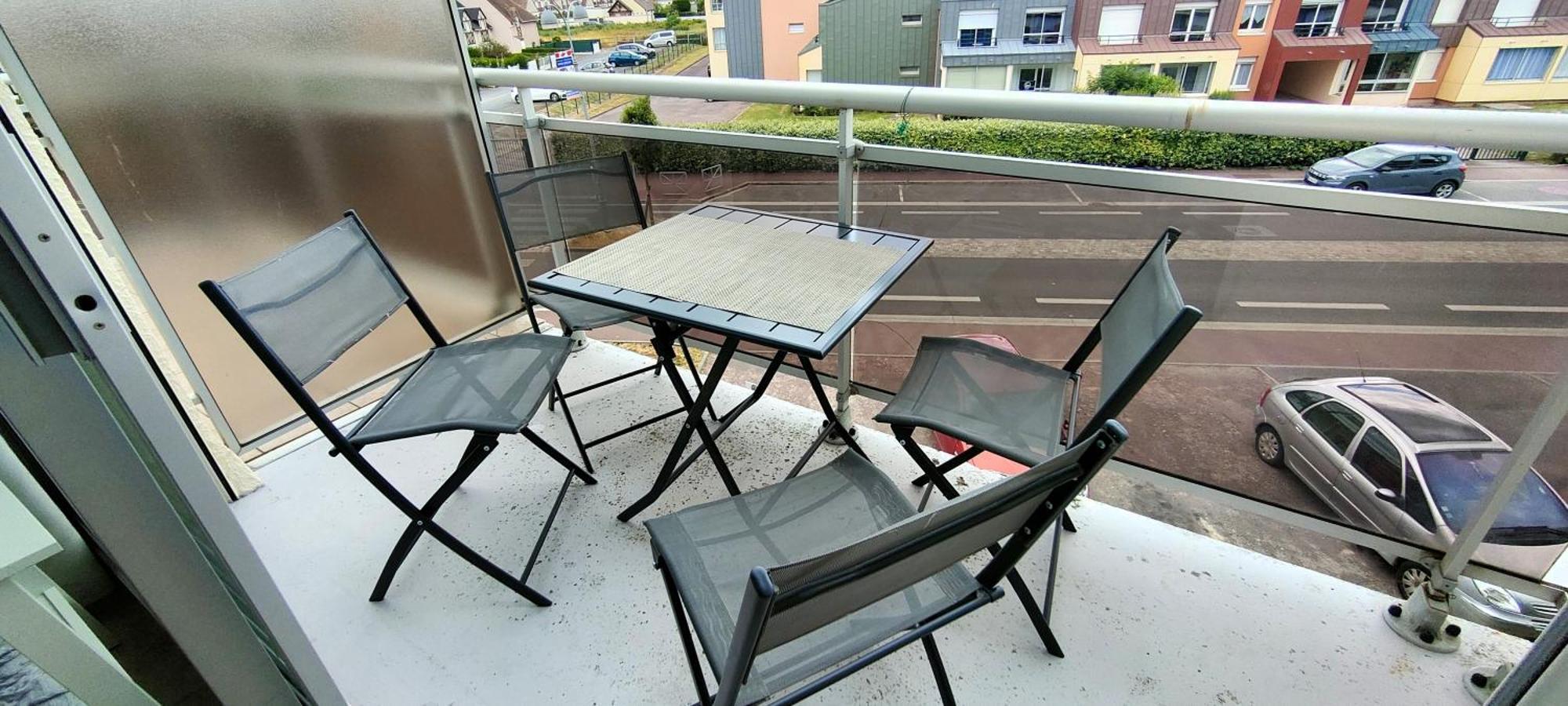 Appartement Au Pied De La Plage - Balcon - Parking Courseulles-sur-Mer Kültér fotó