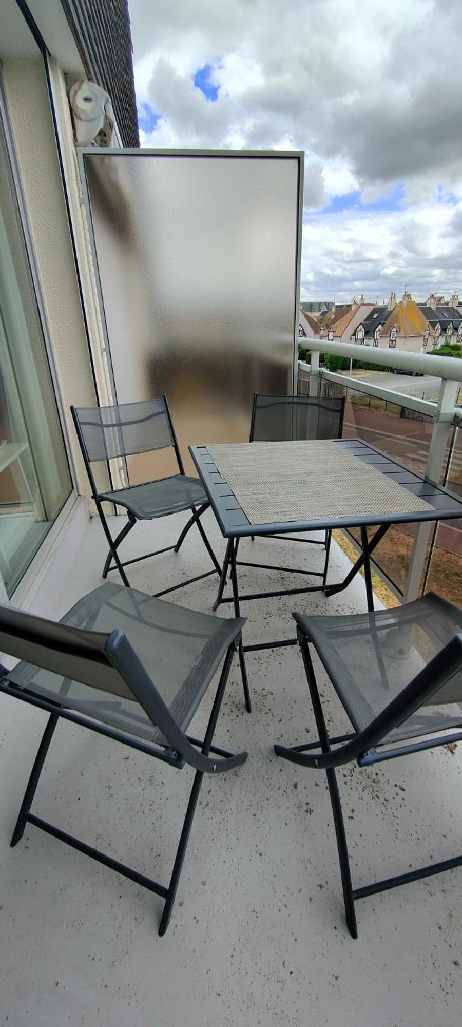 Appartement Au Pied De La Plage - Balcon - Parking Courseulles-sur-Mer Kültér fotó